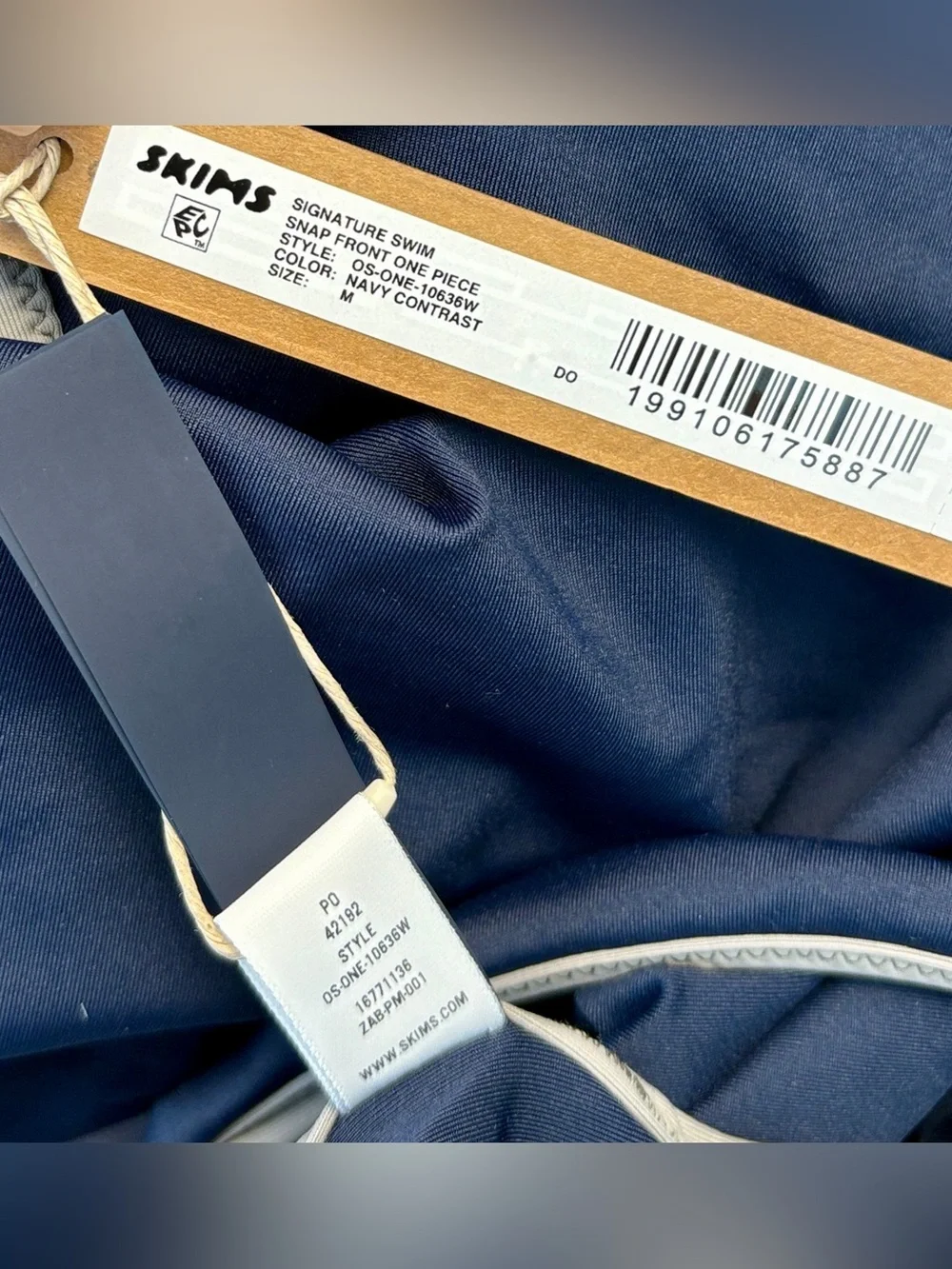 SKIMS Signature Swim Snap Front One Piece | Navy Contrast | M | NWT 🏷️